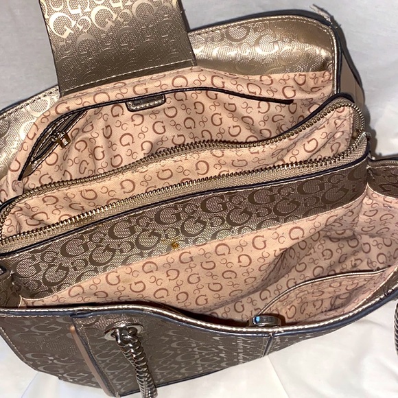 Guess bag - Picture 4 of 7
